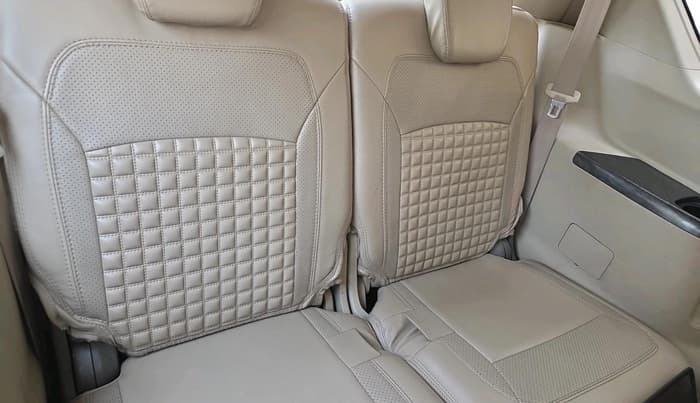 2022 Maruti Ertiga ZXI  CNG, CNG, Manual, 93,106 km, interior