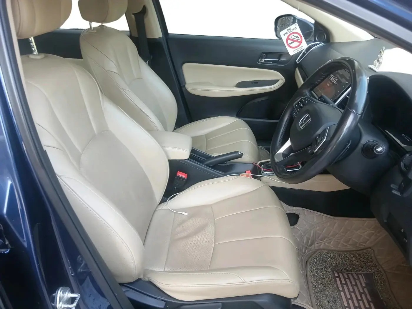 2024 Honda City 1.5L I-VTEC ZX CVT, Petrol, Automatic, 44,896 km, interior