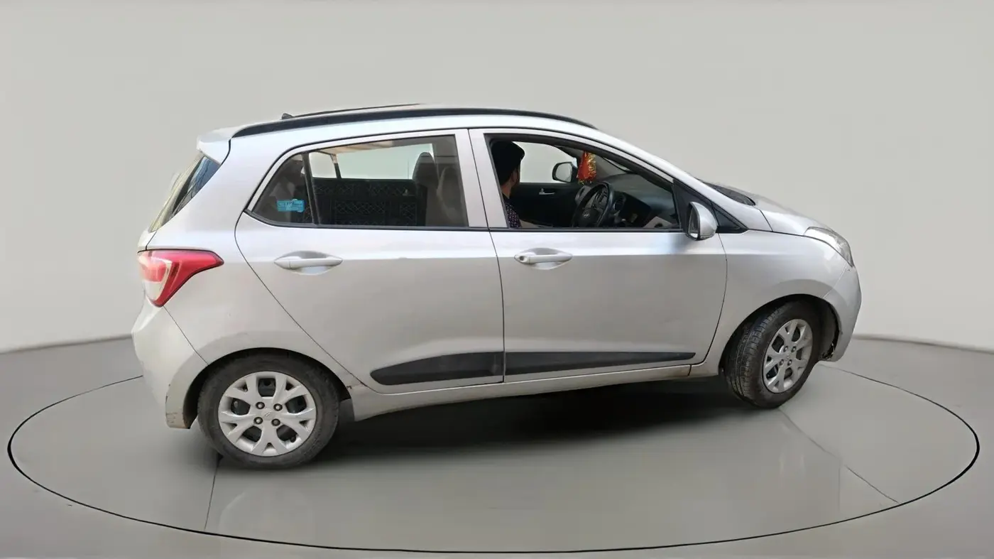 2015 Hyundai Grand i10 SPORTZ 1.2 KAPPA VTVT, Petrol, Manual, 53,514 km, exterior