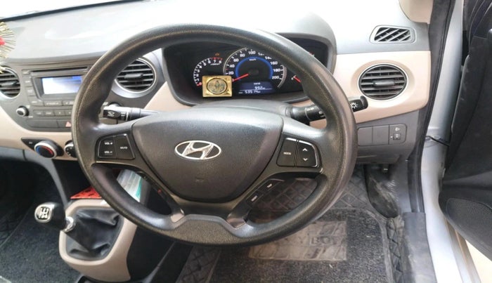 2015 Hyundai Grand i10 SPORTZ 1.2 KAPPA VTVT, Petrol, Manual, 53,514 km, interior