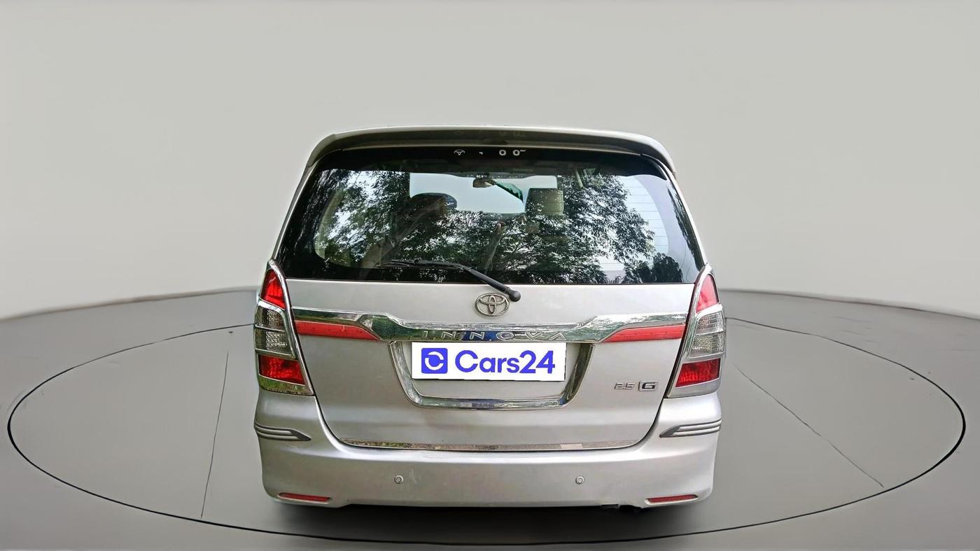 2013 Toyota Innova 2.5 GX 7 STR, Diesel, Manual, 70,866 km, exterior