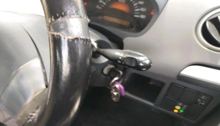 2011 Maruti Wagon R 1.0 LXI CNG, CNG, Manual, 1,79,874 km, interior