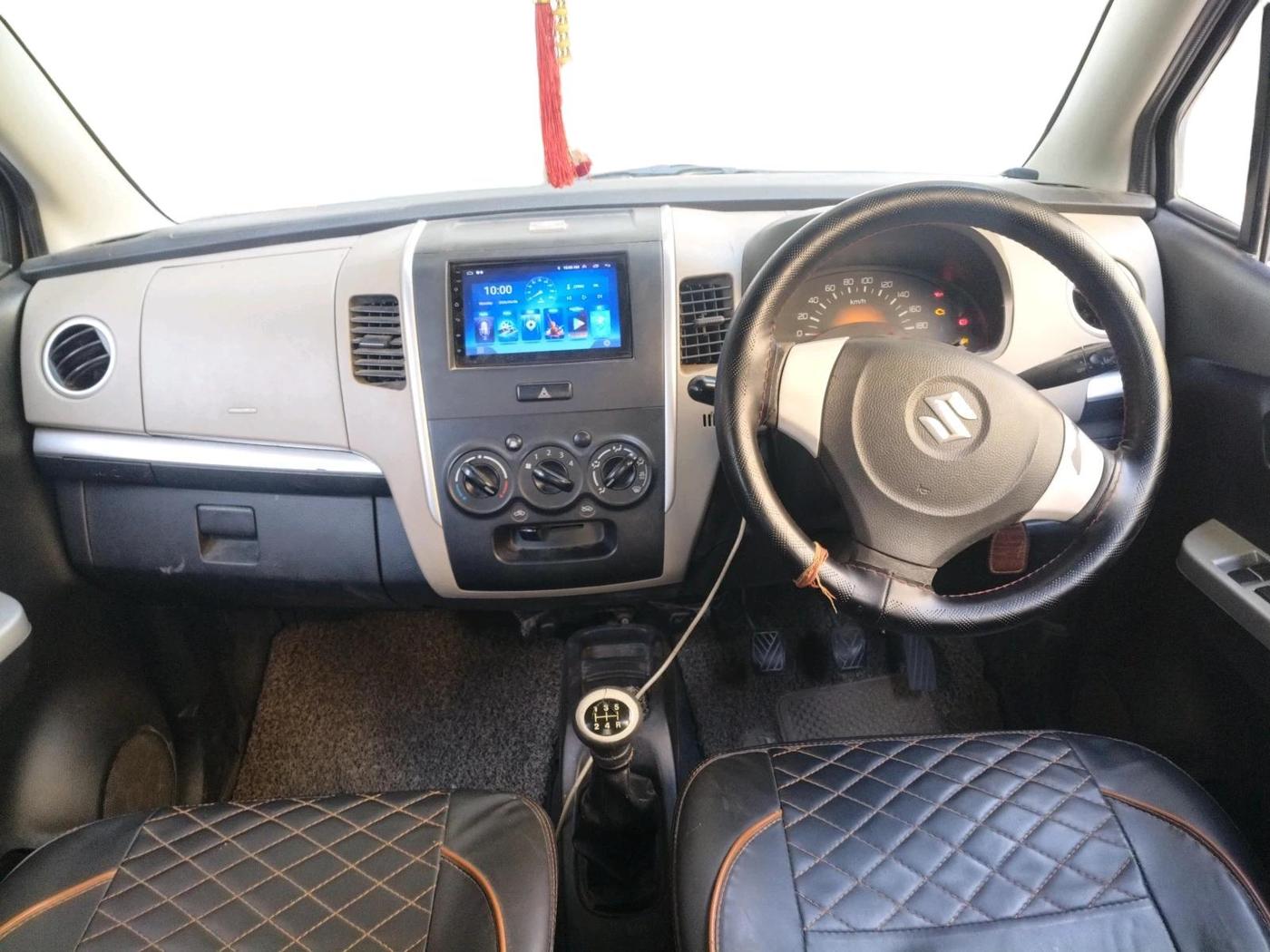 2015 Maruti Wagon R 1.0 LXI, CNG, Manual, 96,097 km, interior