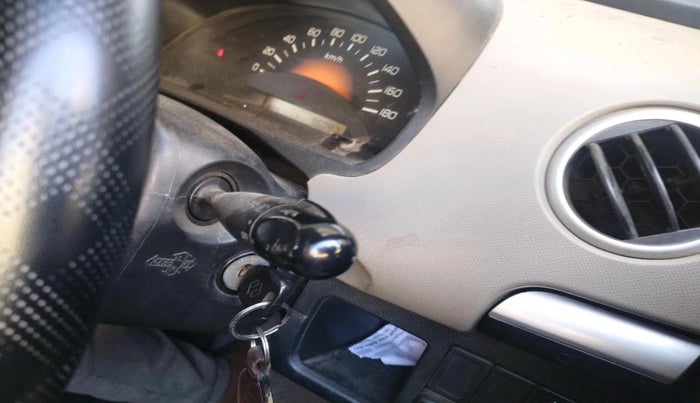 2015 Maruti Wagon R 1.0 LXI, CNG, Manual, 96,097 km, interior