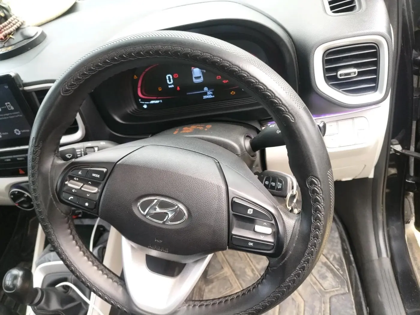 2024 Hyundai VENUE S Plus 1.2 Petrol MT, Petrol, Manual, 25,900 km, interior