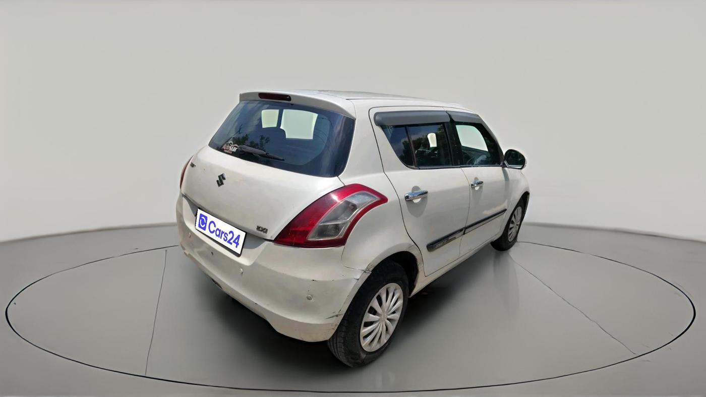 2011 Maruti Swift ZXI, CNG, Manual, 1,66,422 km, exterior