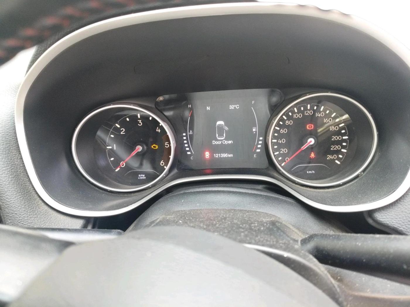 2018 Jeep Compass LIMITED PLUS DIESEL, Diesel, Manual, 1,21,396 km, interior