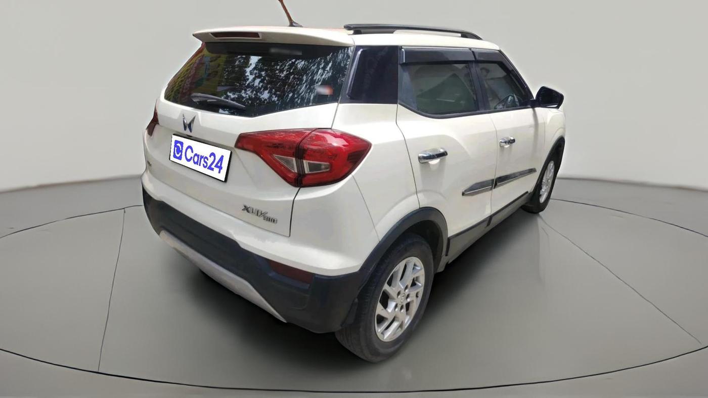 2023 Mahindra XUV300 W8 1.5 DIESEL, Diesel, Manual, 1,11,478 km, exterior