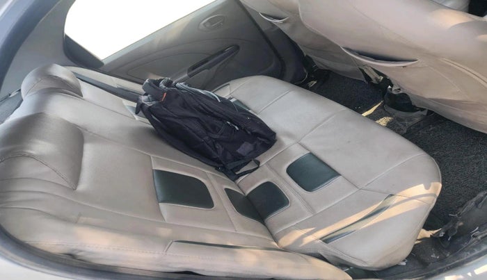 2011 Toyota Etios G, CNG, Manual, 1,12,328 km, interior