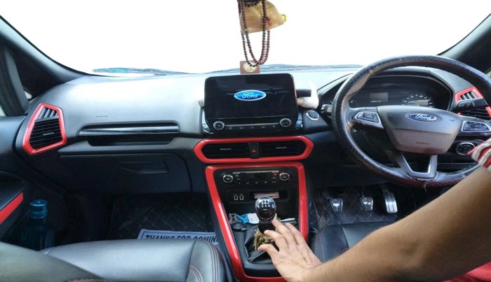 2018 Ford Ecosport TITANIUM 1.5L DIESEL, Diesel, Manual, 1,29,621 km, interior