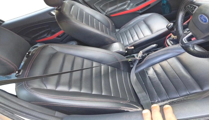 2018 Ford Ecosport TITANIUM 1.5L DIESEL, Diesel, Manual, 1,29,621 km, interior