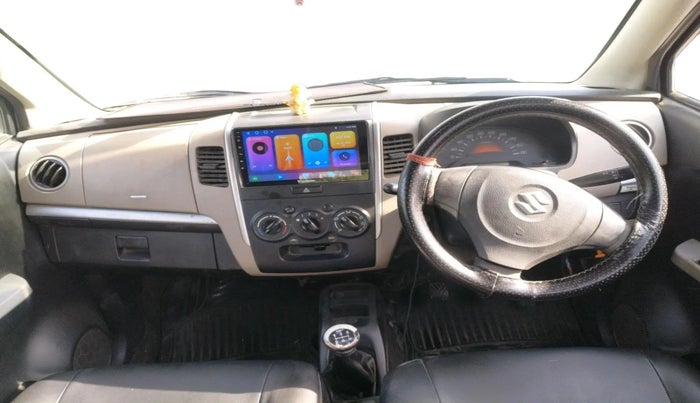 2013 Maruti Wagon R 1.0 LXI, CNG, Manual, 1,29,130 km, interior
