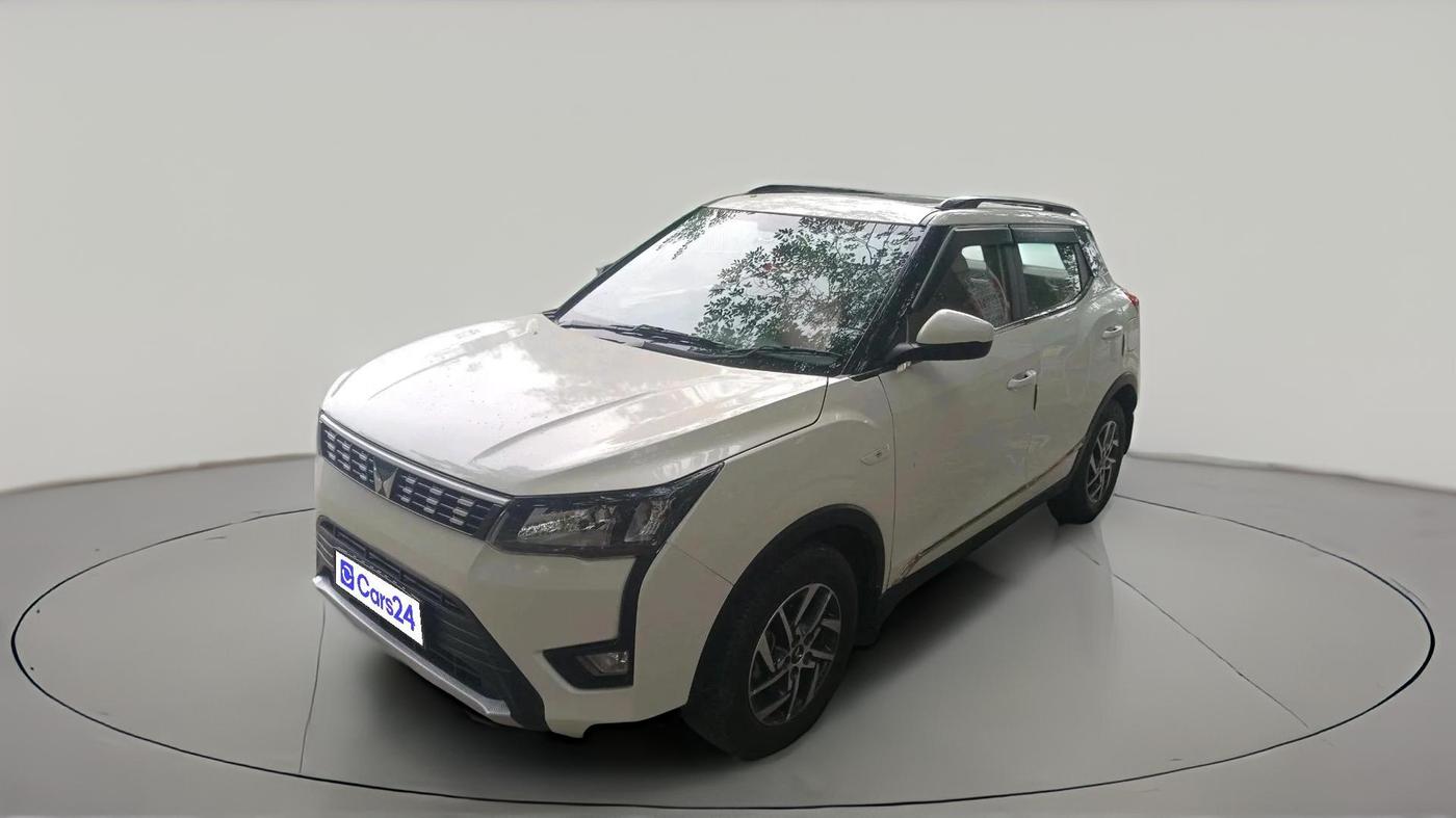 2023 Mahindra XUV300 W6 1.5 Diesel, Diesel, Manual, 36,163 km, exterior