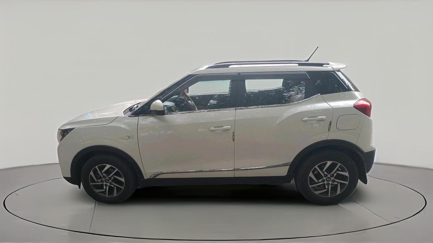 2023 Mahindra XUV300 W6 1.5 Diesel, Diesel, Manual, 36,163 km, exterior