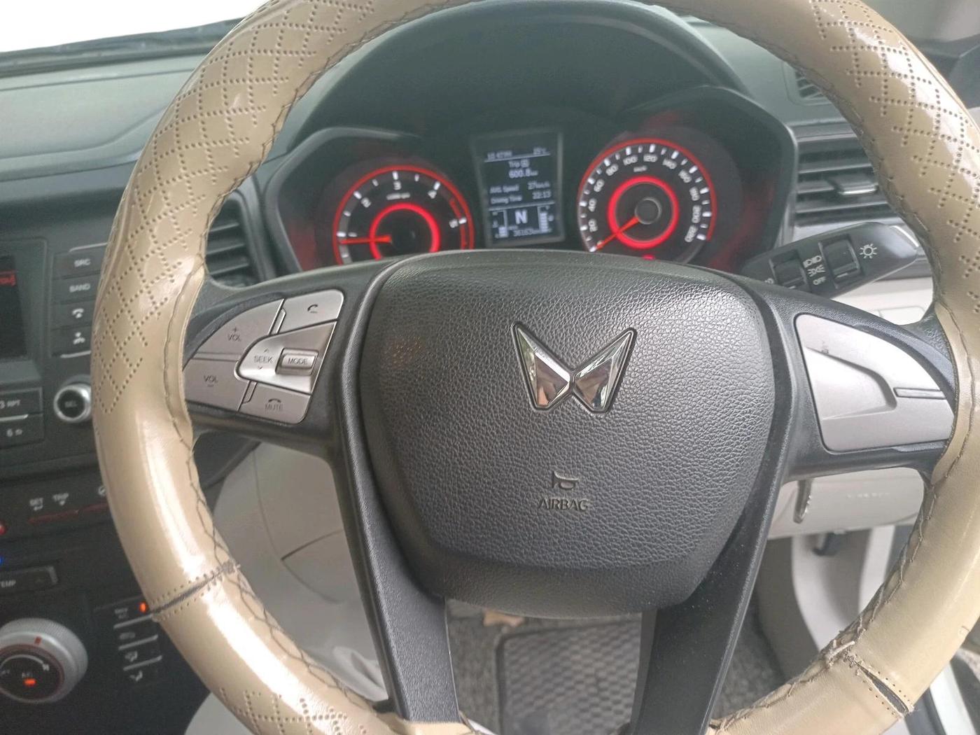 2023 Mahindra XUV300 W6 1.5 Diesel, Diesel, Manual, 36,163 km, interior