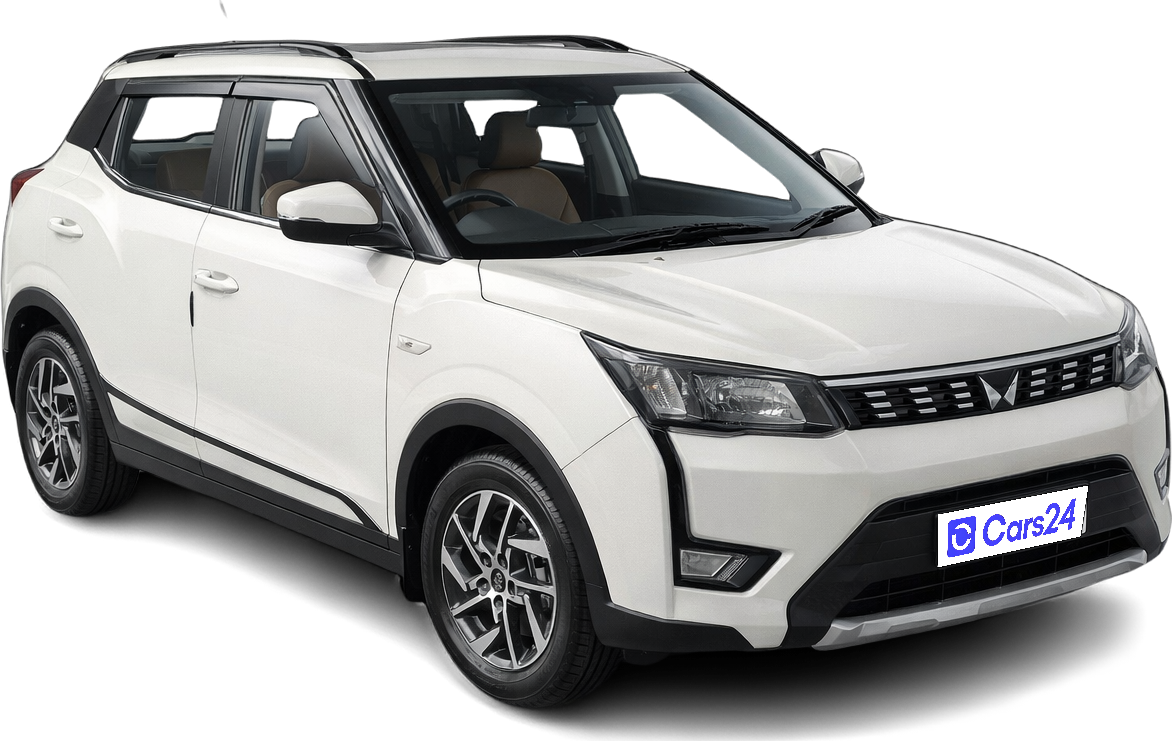 2023 Mahindra XUV300 - SUV - Diesel - Manual - ₹8.17 lakh
