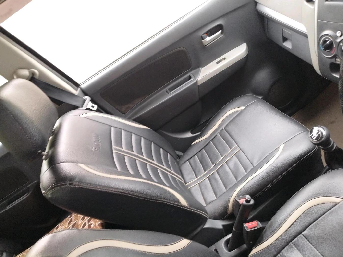 2011 Maruti Wagon R 1.0 LXI CNG, CNG, Manual, 1,75,343 km, interior