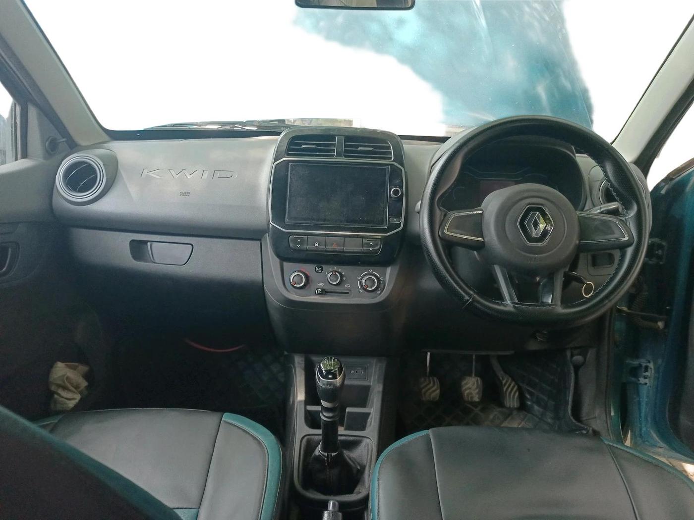 2020 Renault Kwid RXT 1.0 (O), Petrol, Manual, 1,34,275 km, interior