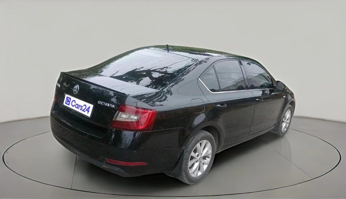 2018 Skoda Octavia L&K 1.8 TSI AT, Petrol, Automatic, 1,14,216 km, exterior