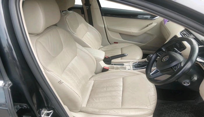 2018 Skoda Octavia L&K 1.8 TSI AT, Petrol, Automatic, 1,14,216 km, interior