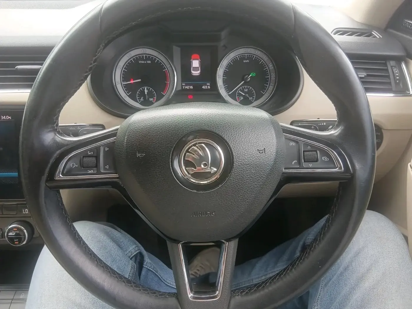 2018 Skoda Octavia L&K 1.8 TSI AT, Petrol, Automatic, 1,14,216 km, interior