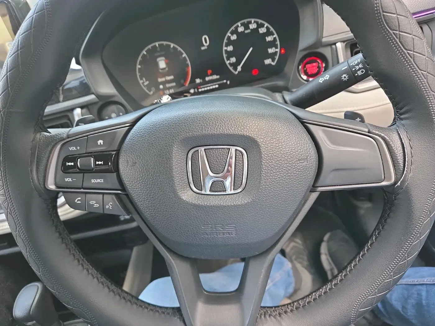 2025 Honda ELEVATE V CVT , Petrol, Automatic, 22,000 km, interior