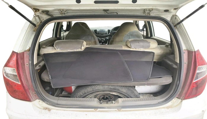 2011 Hyundai i10 ERA 1.1, CNG, Manual, 2,09,702 km, exterior