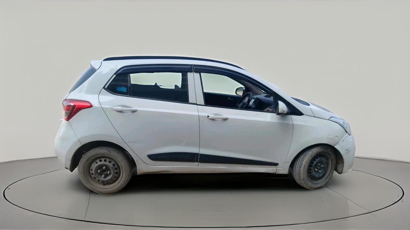 2017 Hyundai Grand i10 SPORTZ (O) 1.2 U2 CRDI, Diesel, Manual, 85,643 km, exterior