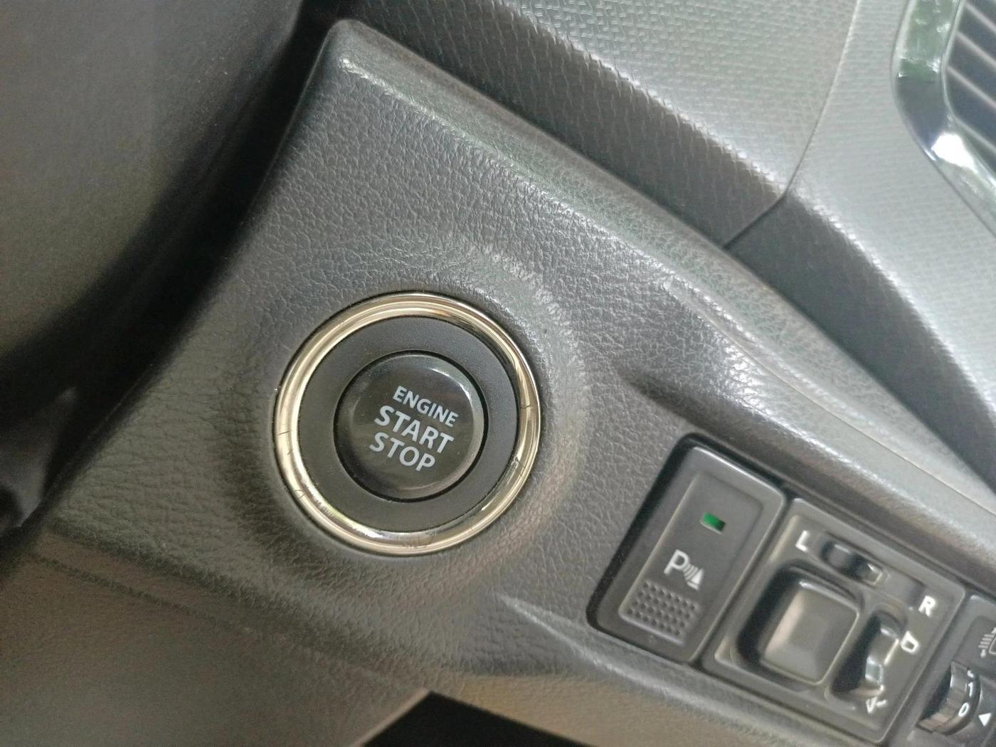 2016 Maruti Vitara Brezza ZDI PLUS, Diesel, Manual, 1,27,751 km, interior
