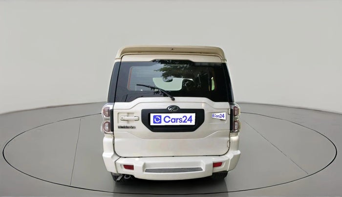 2016 Mahindra Scorpio S6 PLUS 1.99, Diesel, Manual, 53,540 km, exterior