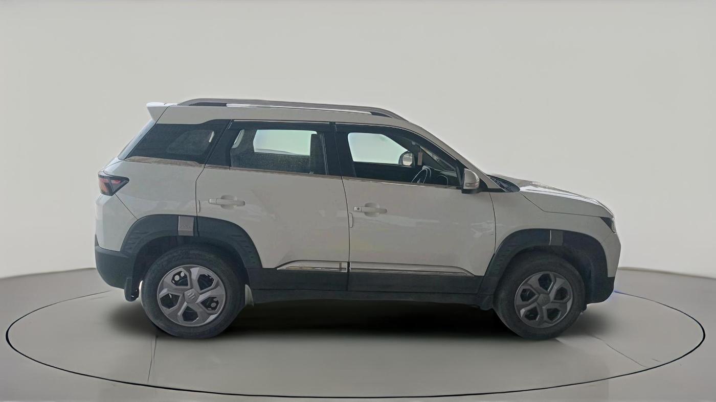 2024 Maruti BREZZA LXI S- CNG, CNG, Manual, 38,895 km, exterior