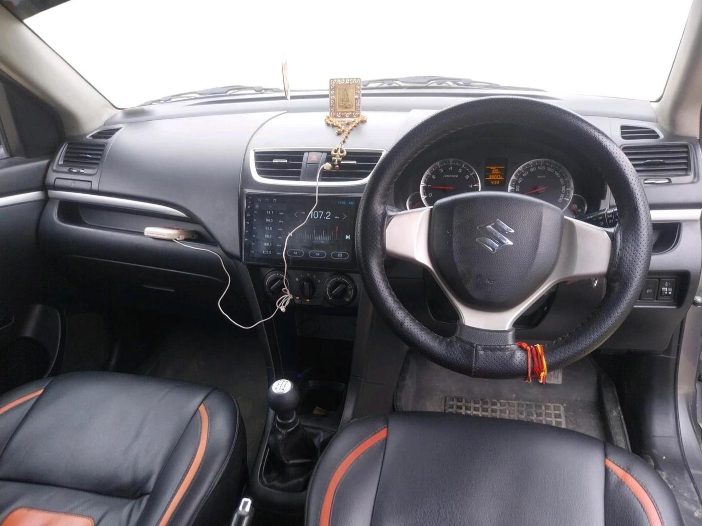 2013 Maruti Swift VXI, Petrol, Manual, 59,237 km, interior