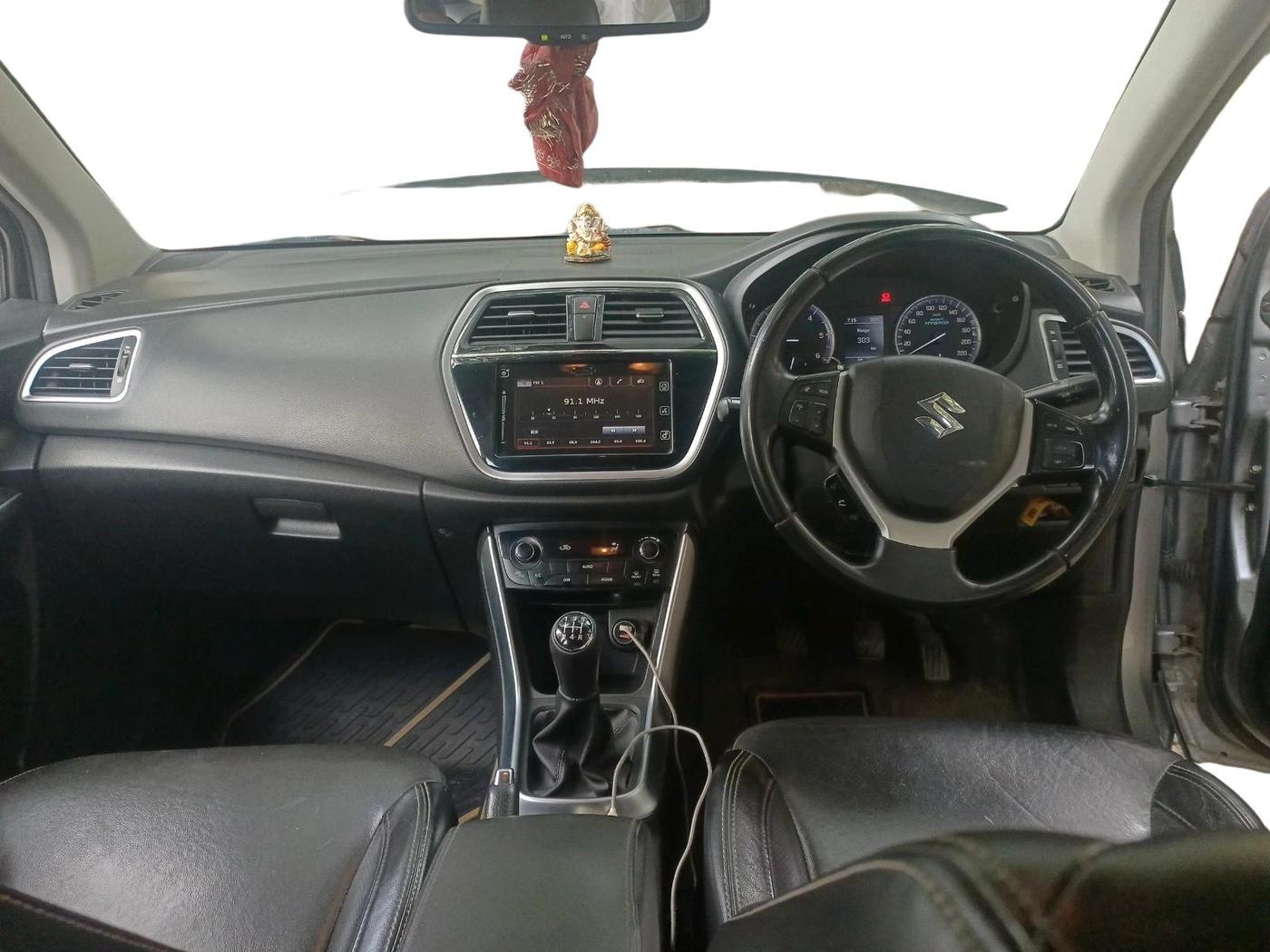 2017 Maruti S Cross ALPHA 1.3, Diesel, Manual, 1,84,984 km, interior