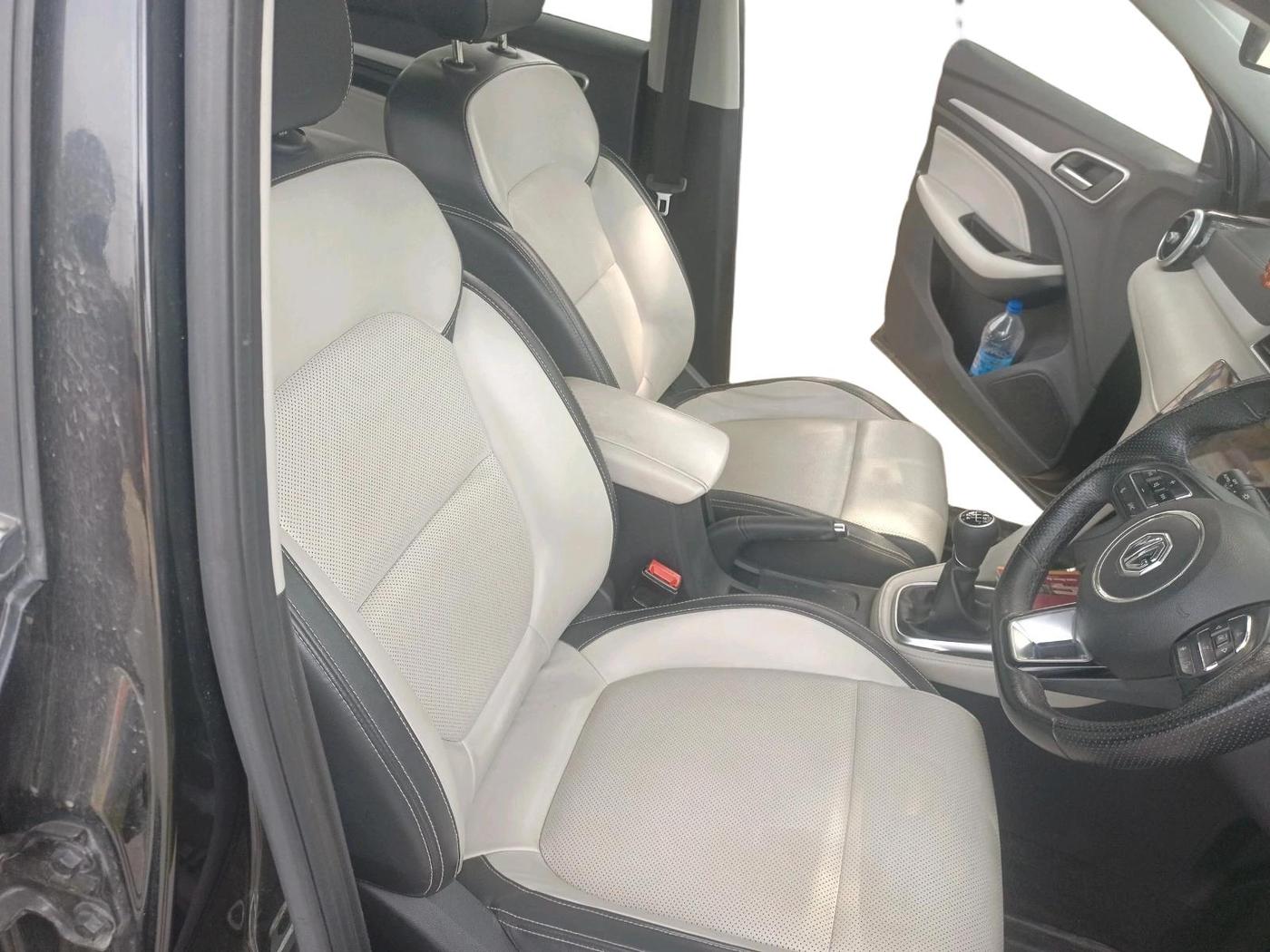 2021 MG ASTOR SHARP 1.5 MT, Petrol, Manual, 35,337 km, interior