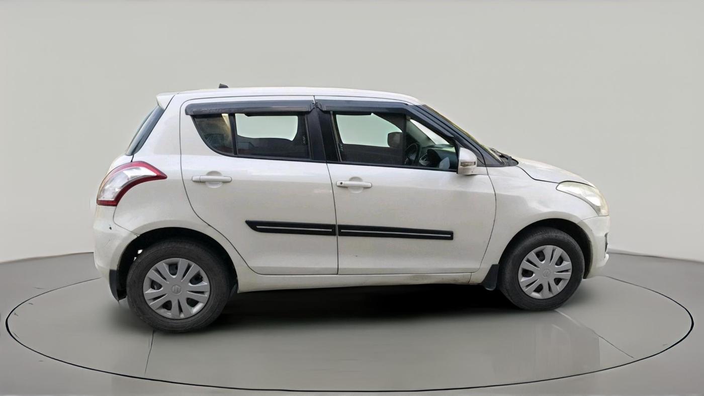 2017 Maruti Swift VXI, CNG, Manual, 87,242 km, exterior