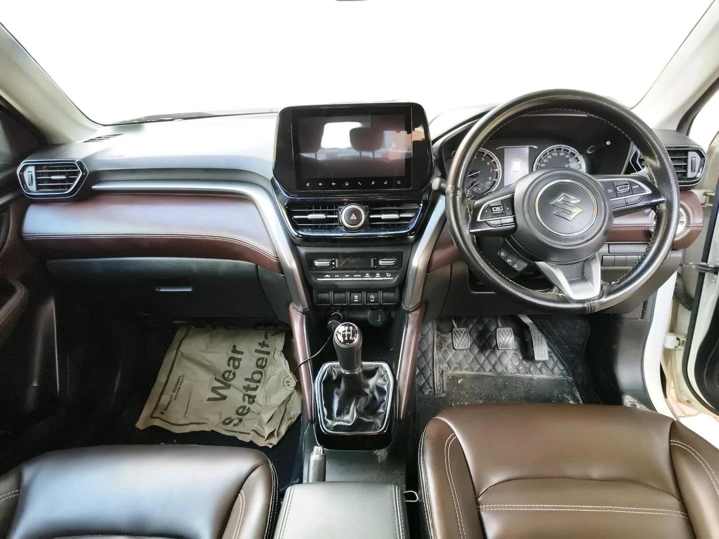 2024 Maruti Grand Vitara ZETA SMART HYBRID, Petrol, Manual, 16,948 km, interior
