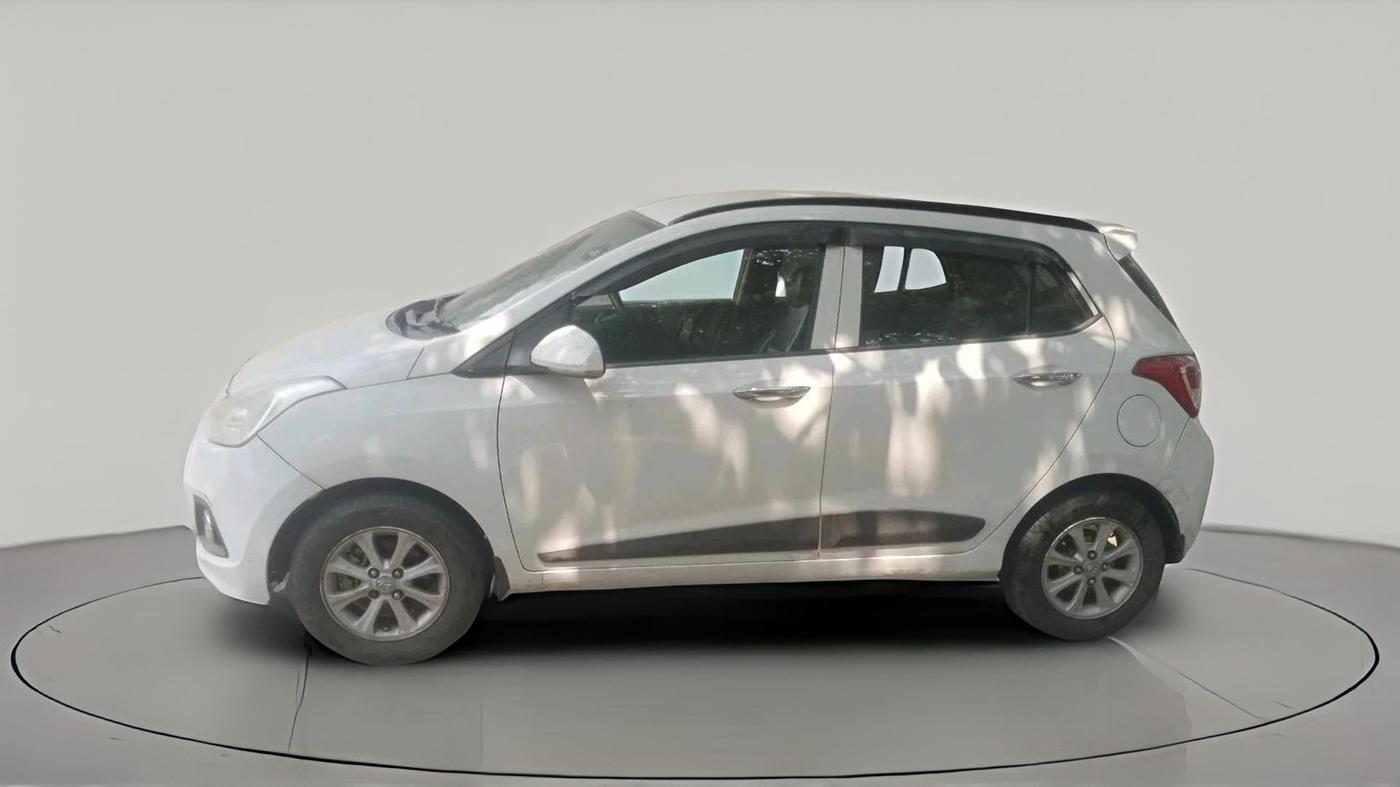 2015 Hyundai Grand i10 ASTA AT 1.2 KAPPA VTVT, CNG, Automatic, 93,916 km, exterior