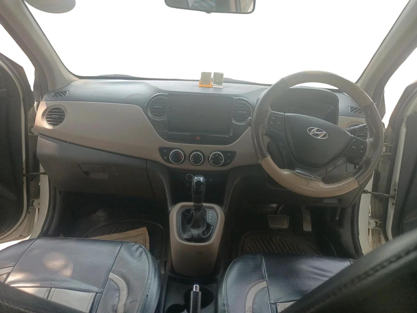 2015 Hyundai Grand i10 ASTA AT 1.2 KAPPA VTVT, CNG, Automatic, 93,916 km, interior