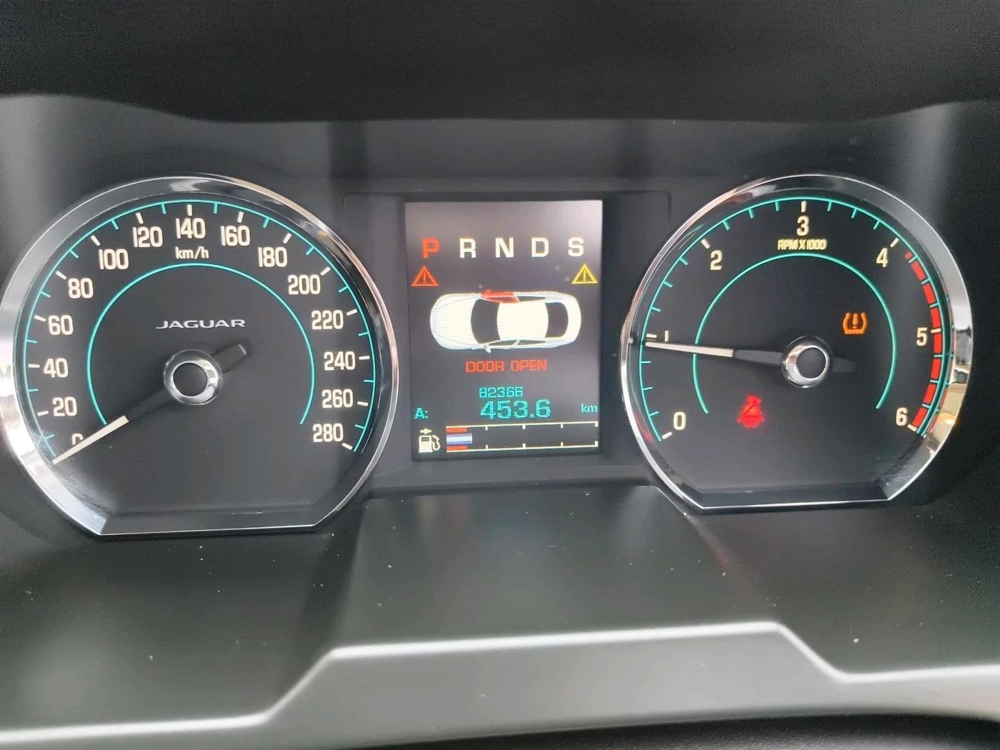 2015 Jaguar XF 2.2 DIESEL, Diesel, Automatic, 82,366 km, interior