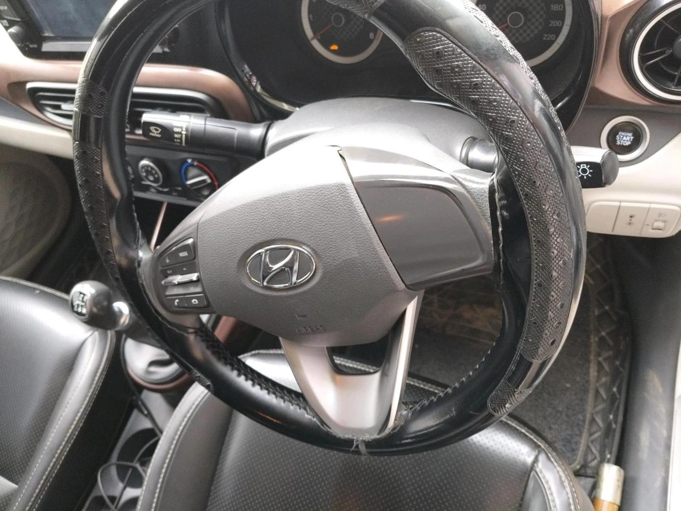 2022 Hyundai AURA SX 1.2 CNG, CNG, Manual, 95,141 km, interior