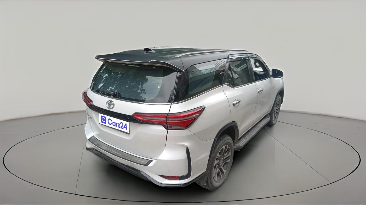 2023 Toyota Fortuner 4X2 AT 2.8 LEGENDER, Diesel, Automatic, 35,494 km, exterior