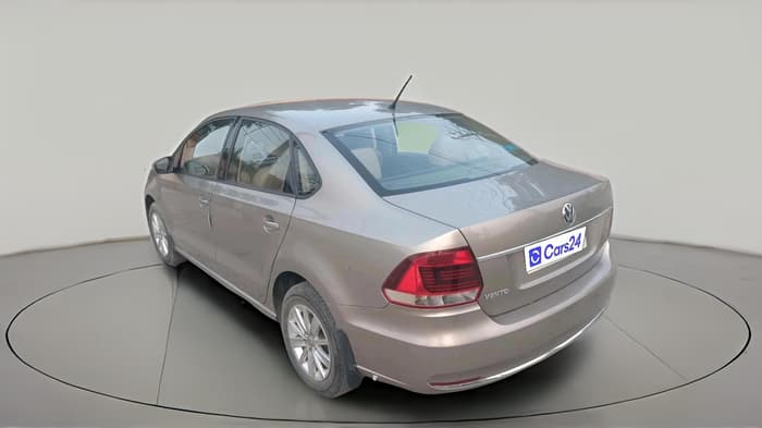 2016 Volkswagen Vento HIGHLINE 1.6 MPI, Petrol, Manual, 98,941 km, exterior