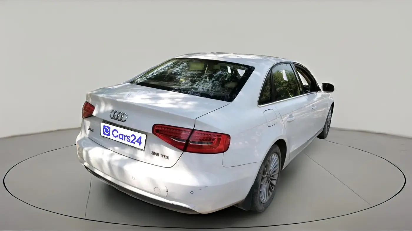 2015 Audi A4 35 TDI PREMIUM PLUS SUNROOF, Diesel, Automatic, 1,00,072 km, exterior