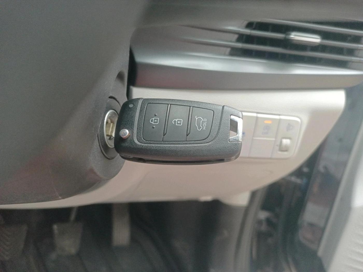 2025 Hyundai NEW I20 Sportz (O) 1.2, Petrol, Manual, 11,326 km, interior