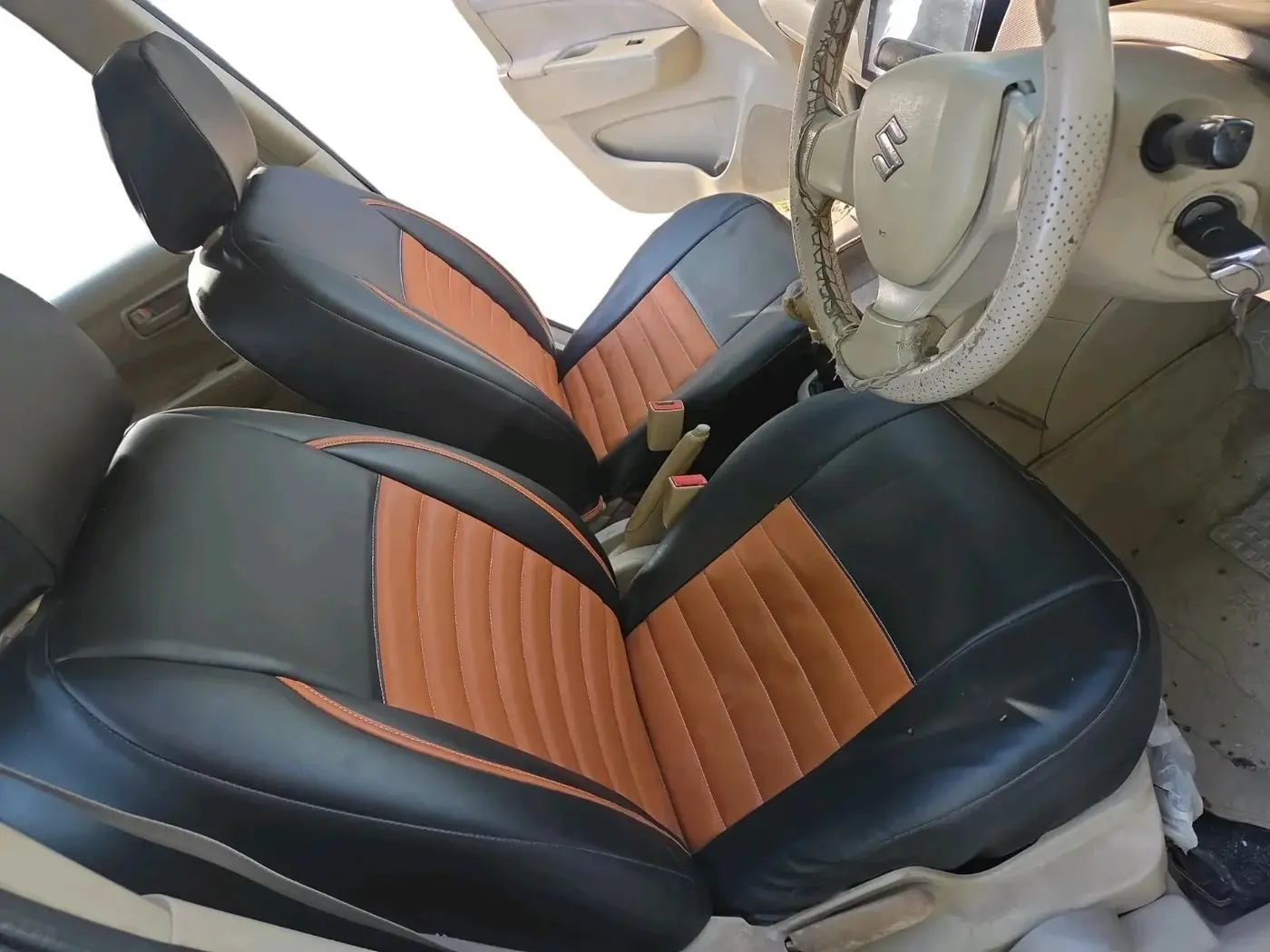 2013 Maruti Ertiga LXI, CNG, Manual, 1,21,723 km, interior
