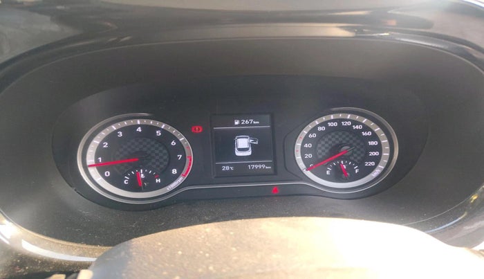 2024 Hyundai GRAND I10 NIOS SPORTZ 1.2 KAPPA VTVT, Petrol, Manual, 17,999 km, interior