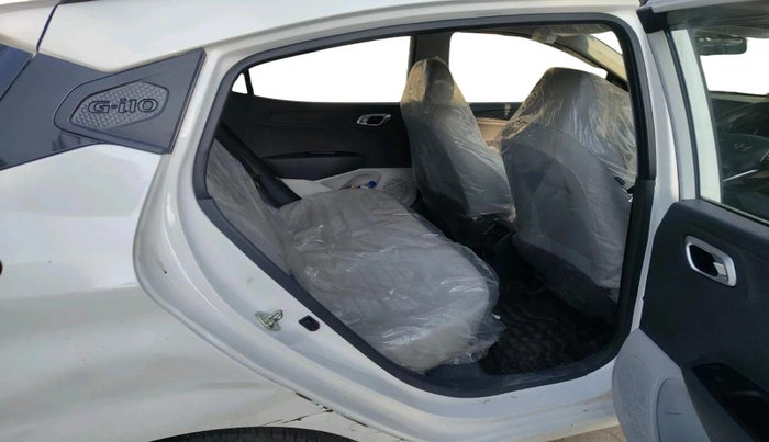 2024 Hyundai GRAND I10 NIOS SPORTZ 1.2 KAPPA VTVT, Petrol, Manual, 17,999 km, interior