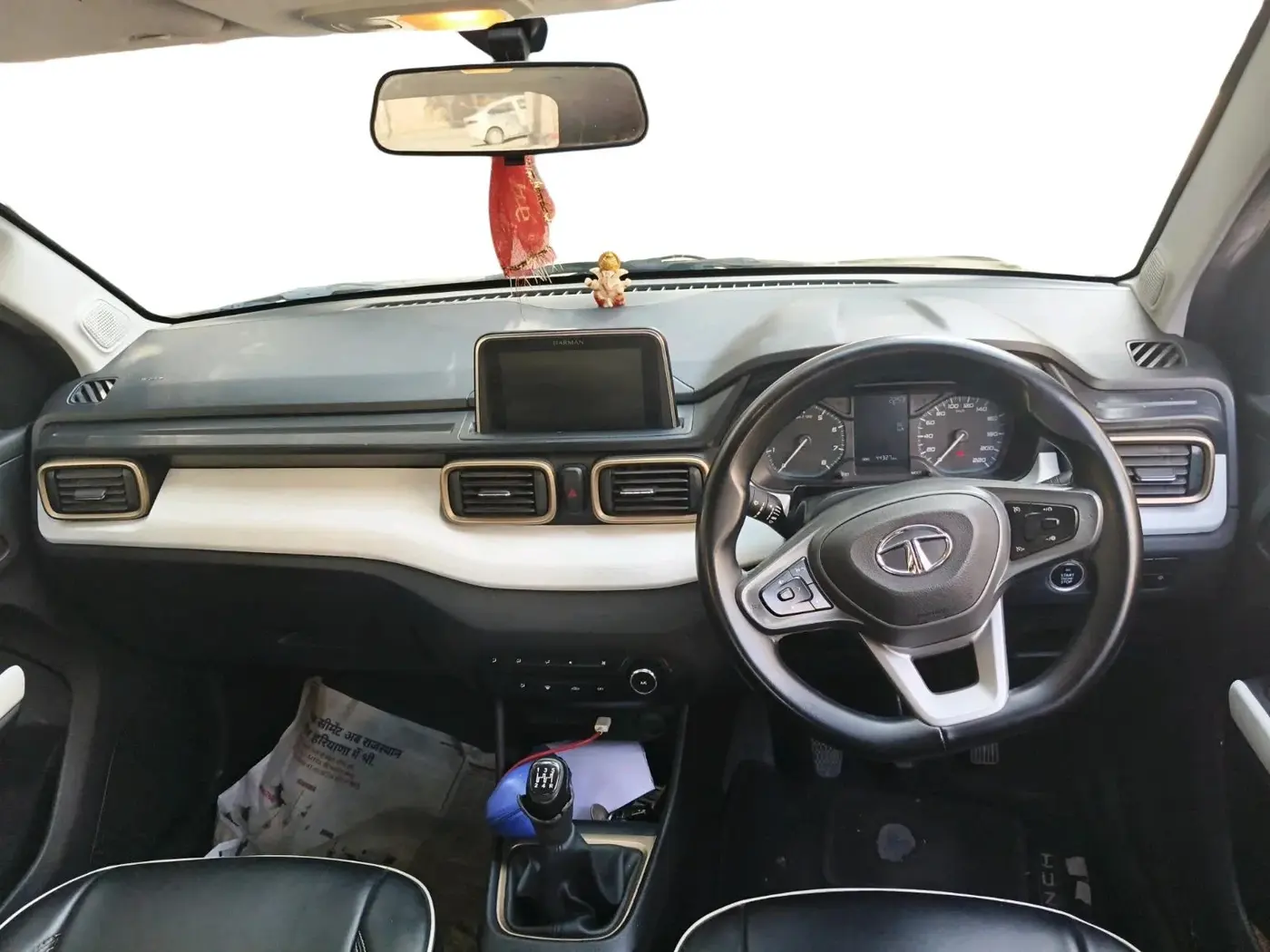 2022 Tata PUNCH ACCOMPLISHED MT, Petrol, Manual, 44,327 km, interior