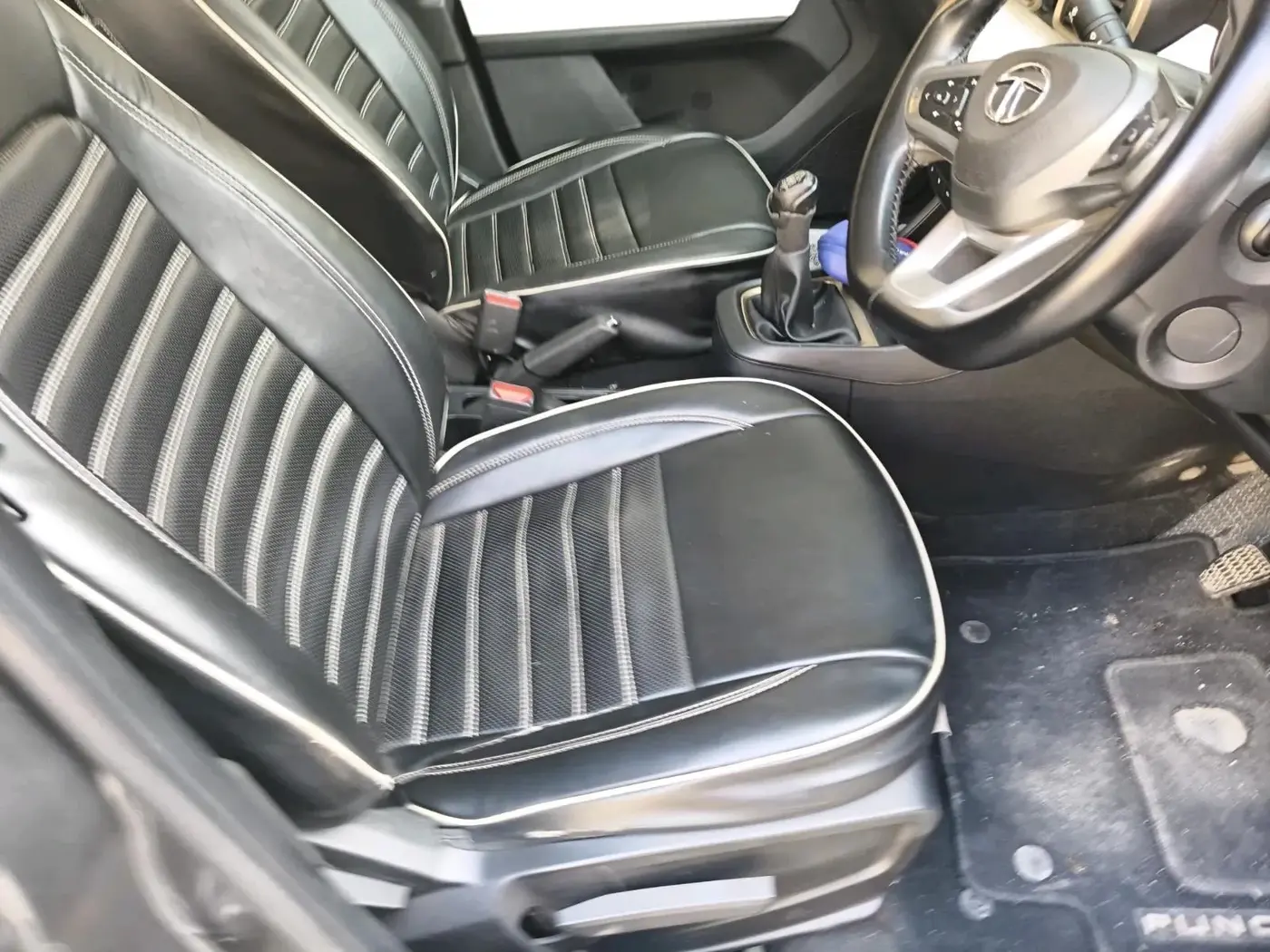 2022 Tata PUNCH ACCOMPLISHED MT, Petrol, Manual, 44,327 km, interior