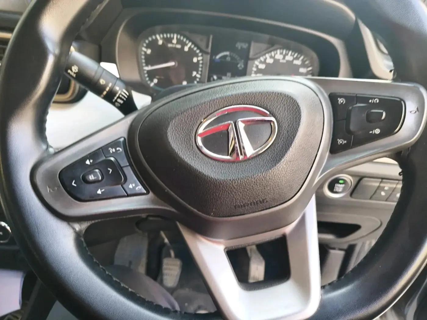 2022 Tata PUNCH ACCOMPLISHED MT, Petrol, Manual, 44,327 km, interior